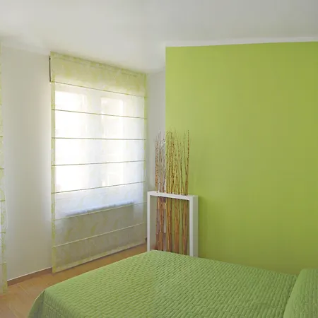 فندق مبيت وإفطار I 10 Mondi 4*