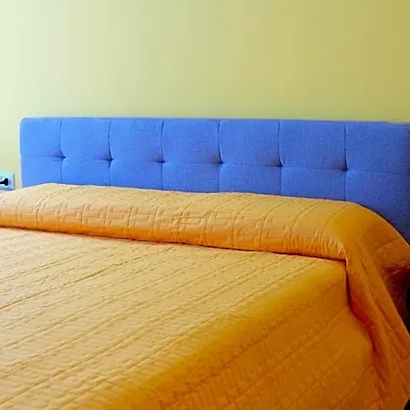 Casa de hóspedes Hostmate - - Vespri Siciliani 3*