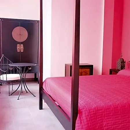 Hostmate - - Vespri Siciliani Milão