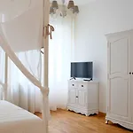 Bed & Breakfast I 10 Mondi Milan
